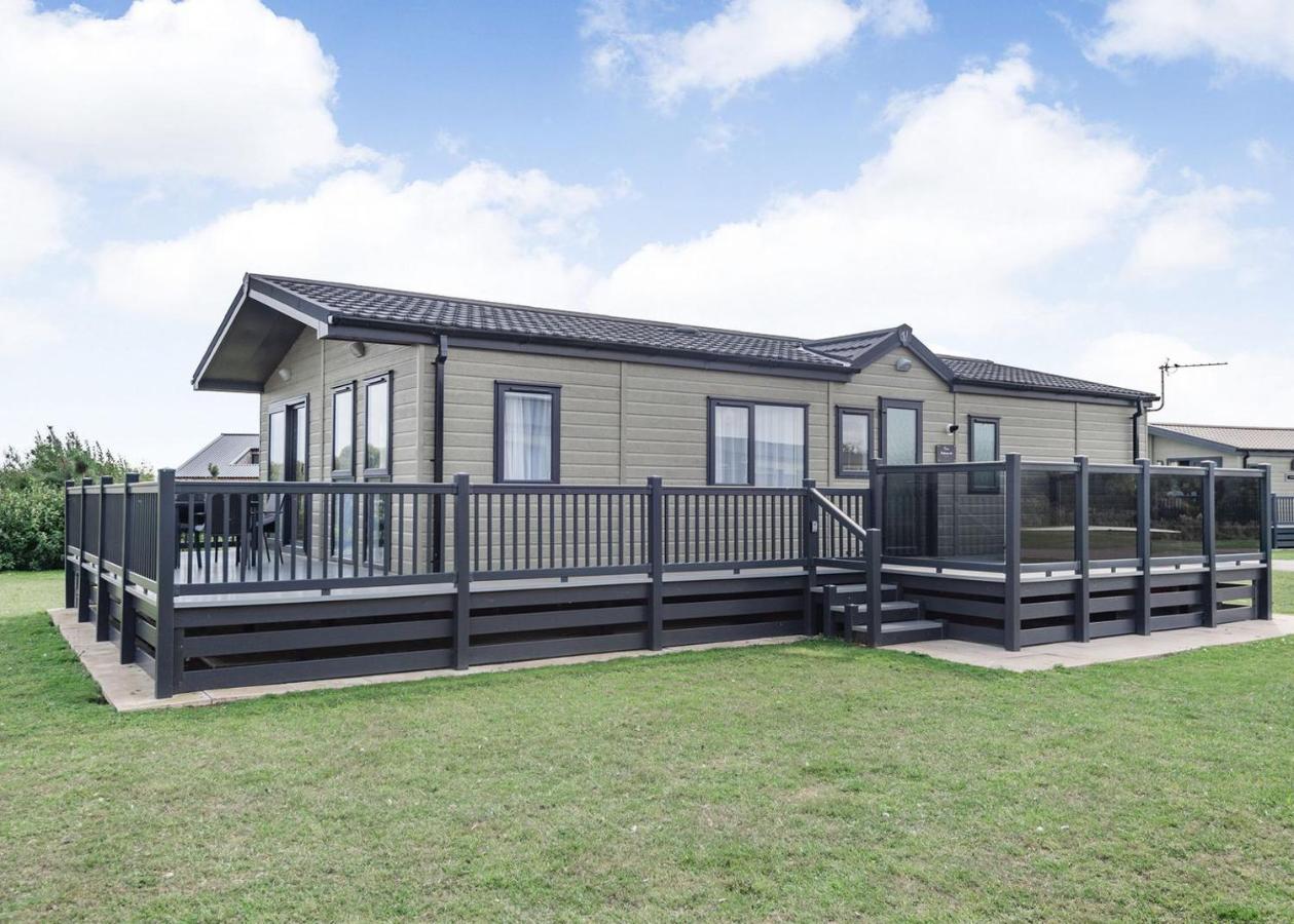 Home Farm Park Lakeside Retreat Burgh le Marsh Номер фото