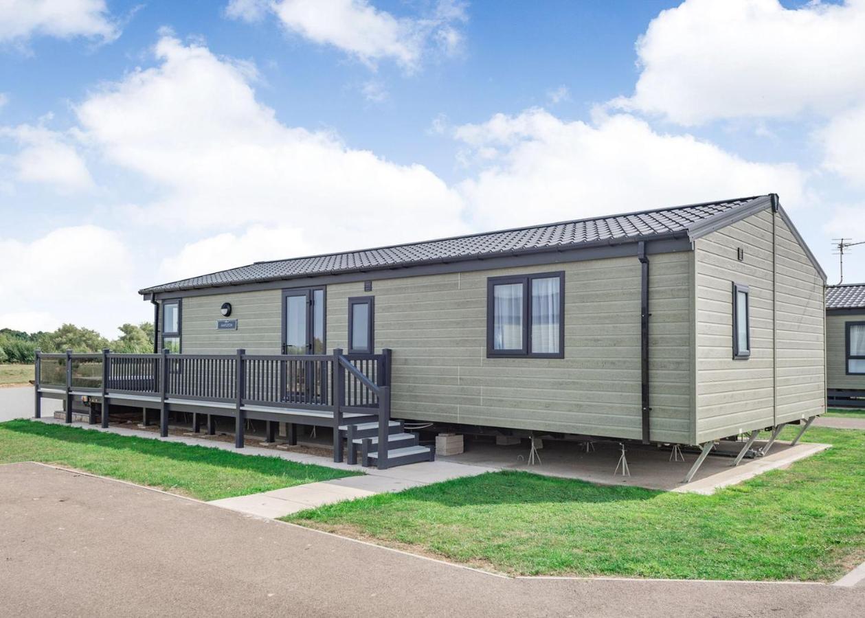 Home Farm Park Lakeside Retreat Burgh le Marsh Номер фото